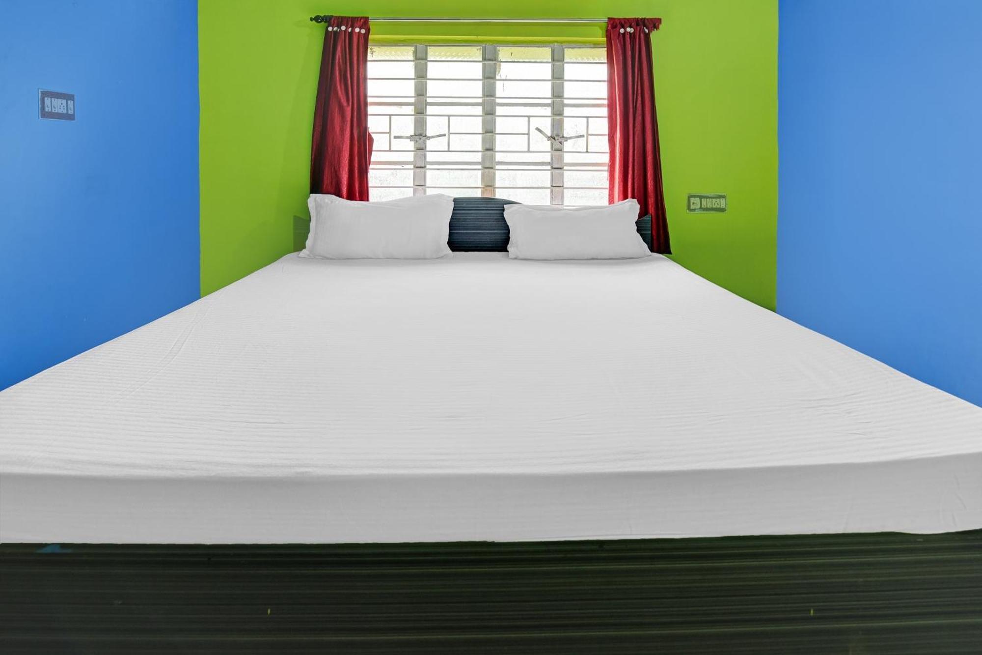 OYO 82312 Ankit Guest House Calcutta Extérieur photo