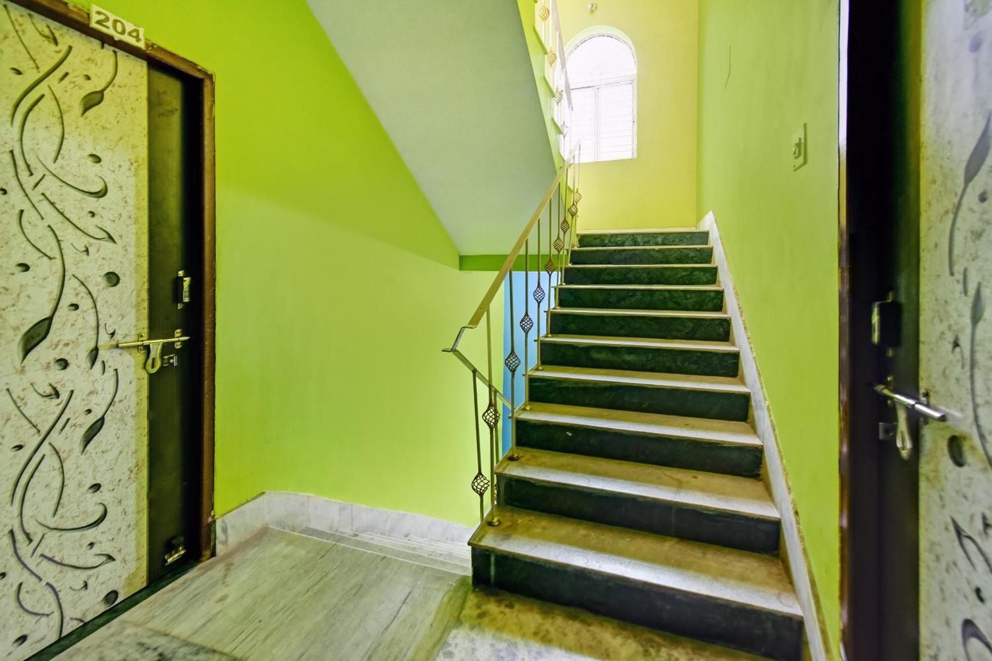 OYO 82312 Ankit Guest House Calcutta Extérieur photo