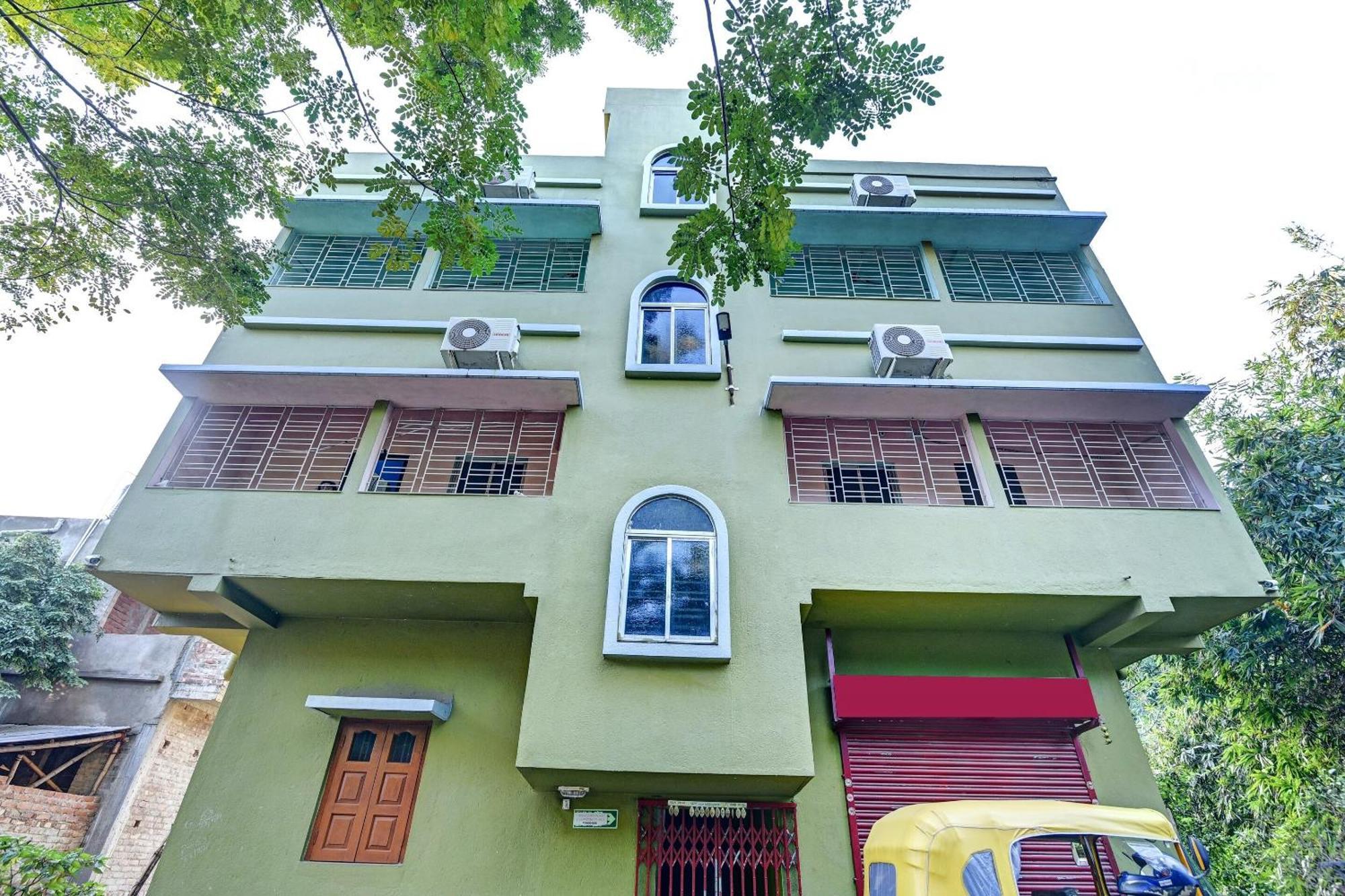 OYO 82312 Ankit Guest House Calcutta Extérieur photo