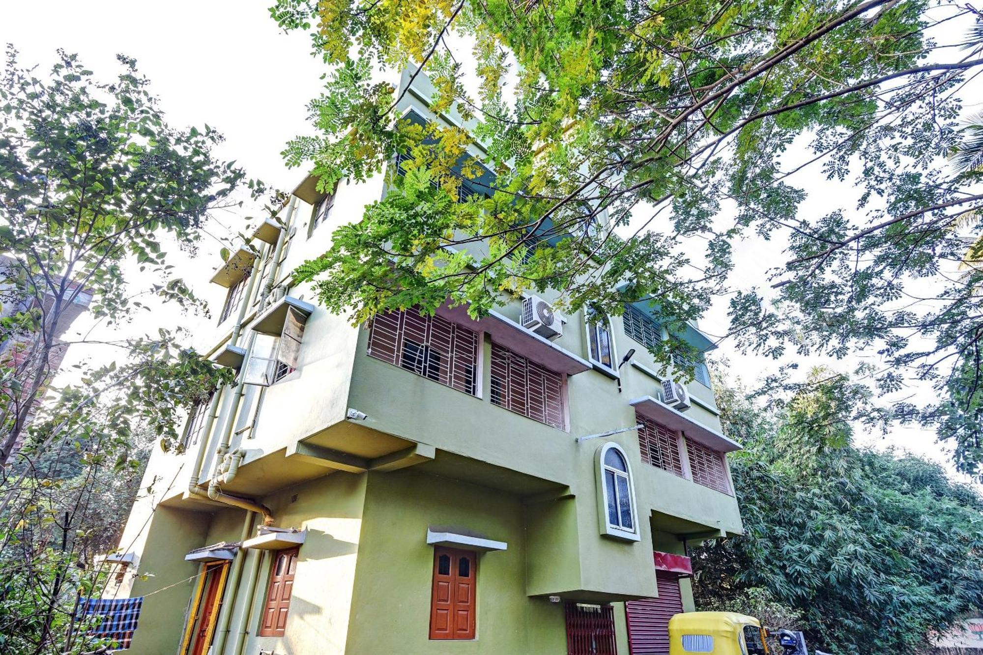 OYO 82312 Ankit Guest House Calcutta Extérieur photo